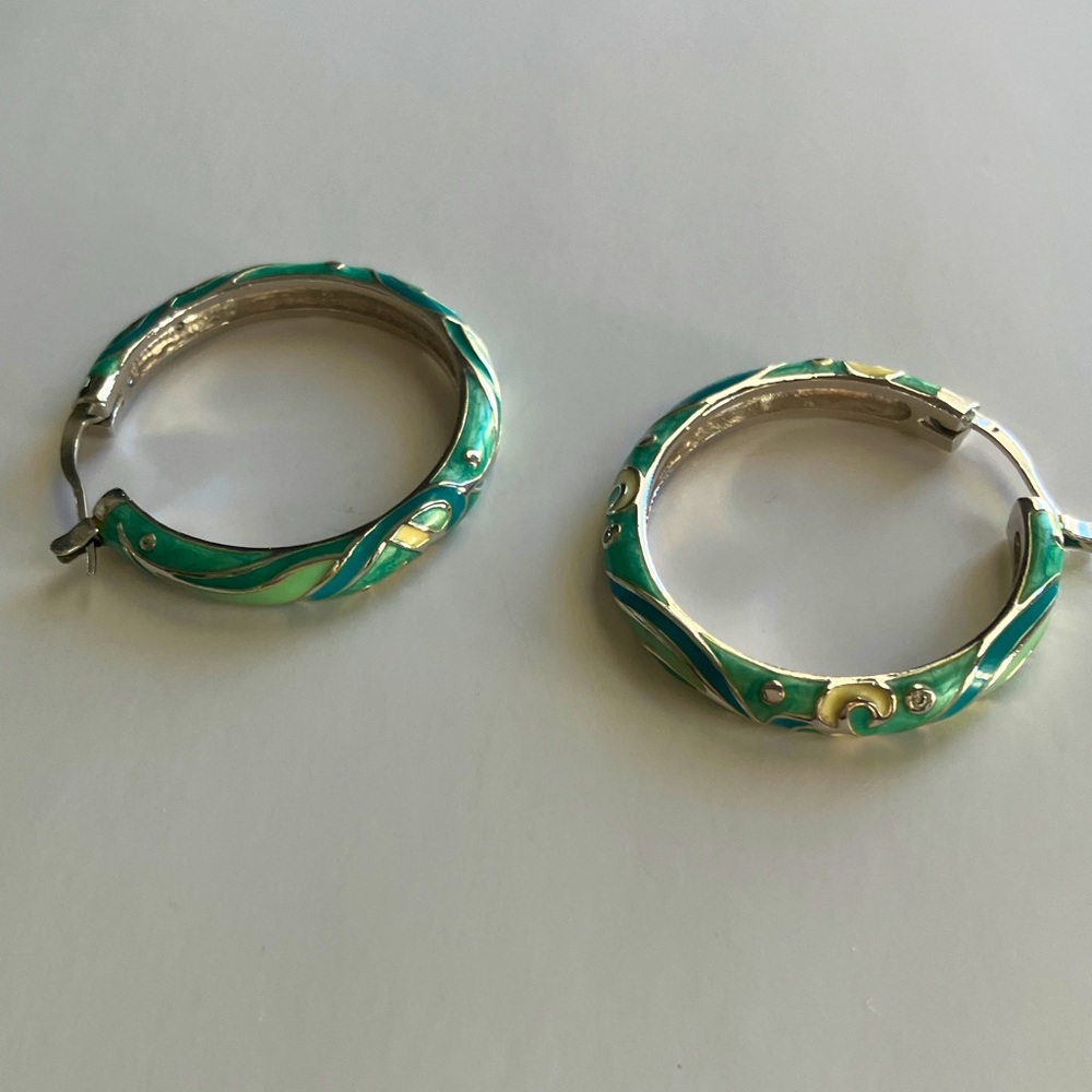 Elegant Green and Gold Hoop Earrings